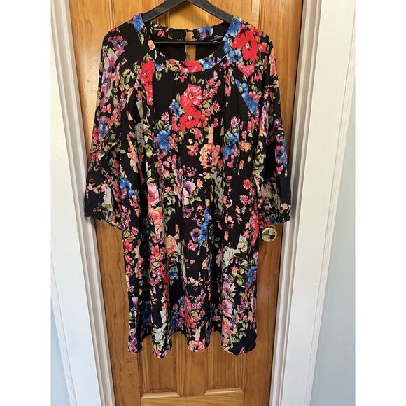 Suzanne Betro Plus Size 1X Black Floral Dress Knee Length Office Church - Picture 2 of 9